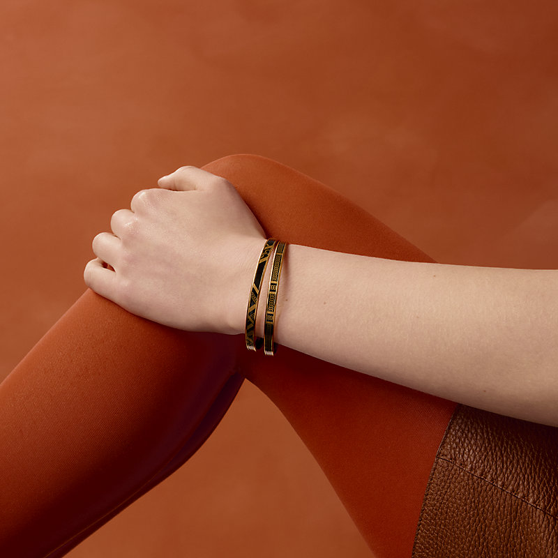 HERMÈS エナメルブレスレット ブラック　人気カラー エナメルブレスレット 《クリックHH/バンダナ》 ソー・ブラック